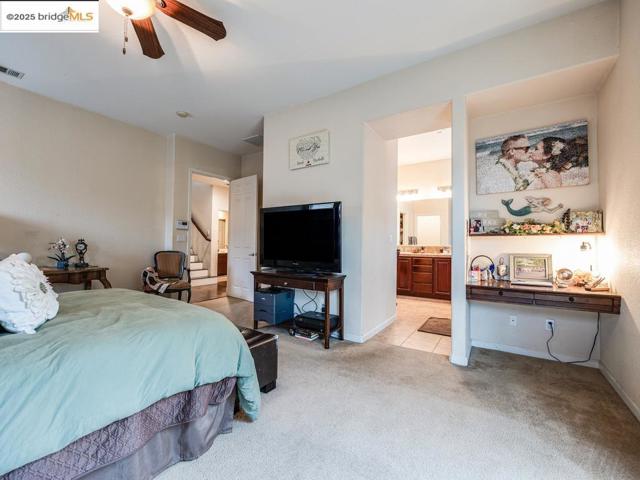 10 Da Vinci Ct, Oakley CA: https://media.crmls.org/mediaz/dd3585c6-619a-4368-bdf2-e3ae3d79b510.jpg