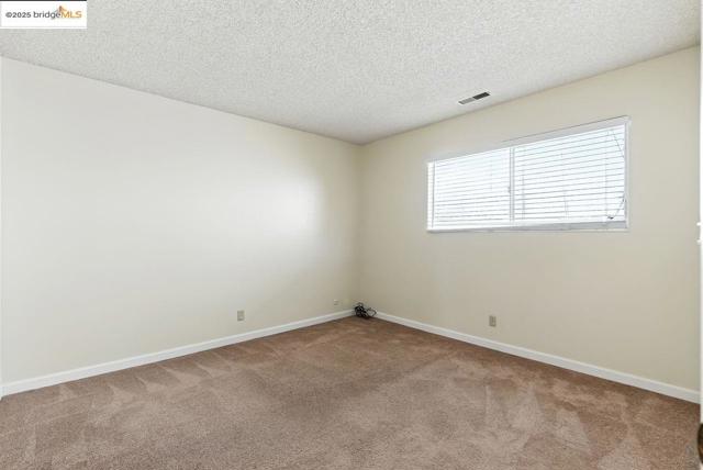 4336 Rilea Way, Oakland CA: https://media.crmls.org/mediaz/dd36395f-3f68-436b-8230-908ba9483629.jpg