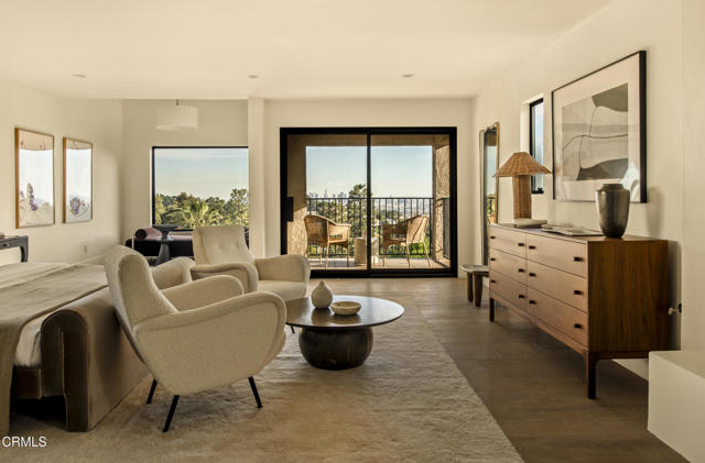 Detail Gallery Image 8 of 40 For 2994 Durand Dr, Los Angeles,  CA 90068 - 5 Beds | 3 Baths