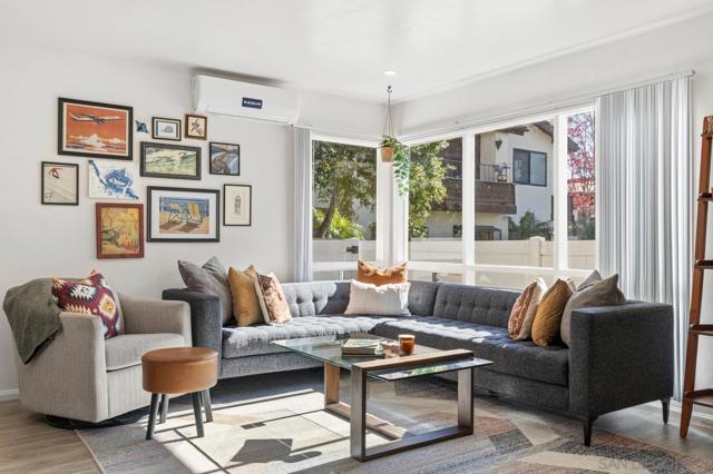 1818 Diamond St, San Diego CA: https://media.crmls.org/mediaz/dd36a9ec-4bc2-4be5-842a-711167e143b1.jpg