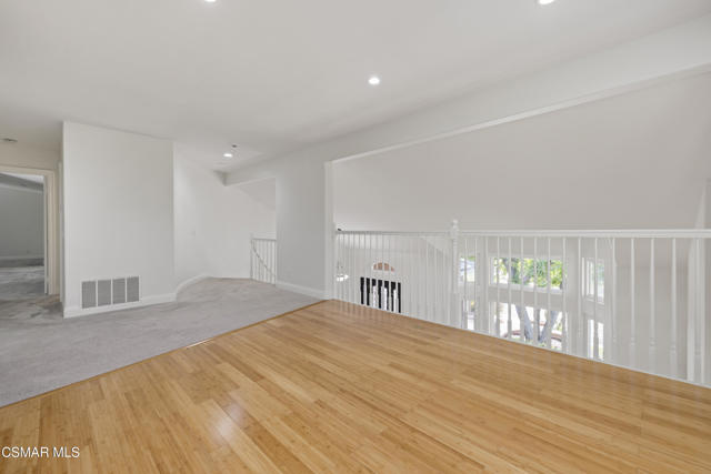 Image 32 of 70 For 5475 Bromely Drive