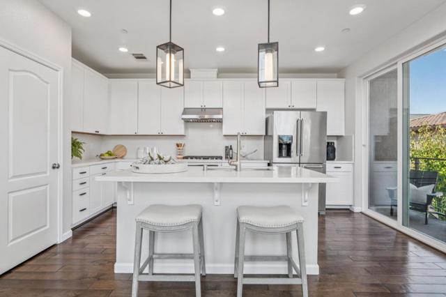 193 William Manly Street, San Jose CA: https://media.crmls.org/mediaz/dd38e61b-f1b4-46bb-b0ec-0cb29996073a.jpg