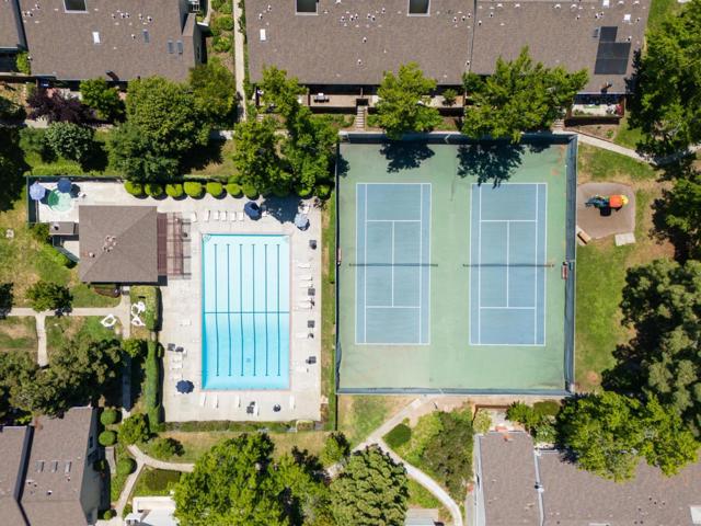 10892 Northfield Square, Cupertino CA: https://media.crmls.org/mediaz/dd395483-f828-4301-8eba-9153f783549b.jpg