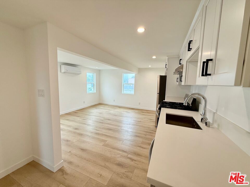 1021 Venice Boulevard #4