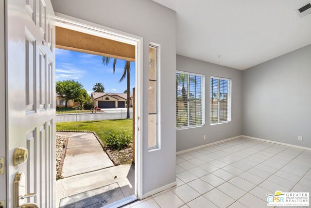 42667 Cardiff Street, Palm Desert CA: https://media.crmls.org/mediaz/dd39ac59-bdcf-4620-b3f8-9e486ea5e468.jpg