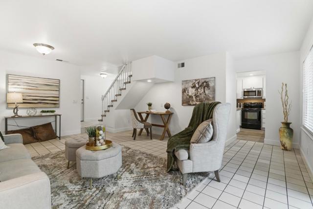 215 Elm Wood Court, Los Gatos CA: https://media.crmls.org/mediaz/dd3a1a05-359a-41cf-a7d1-02ba93448d2f.jpg