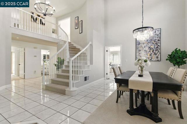5220 Portillo Valley, San Ramon CA: https://media.crmls.org/mediaz/dd3ac740-8b1e-4ae5-84b8-1c34a839892a.jpg