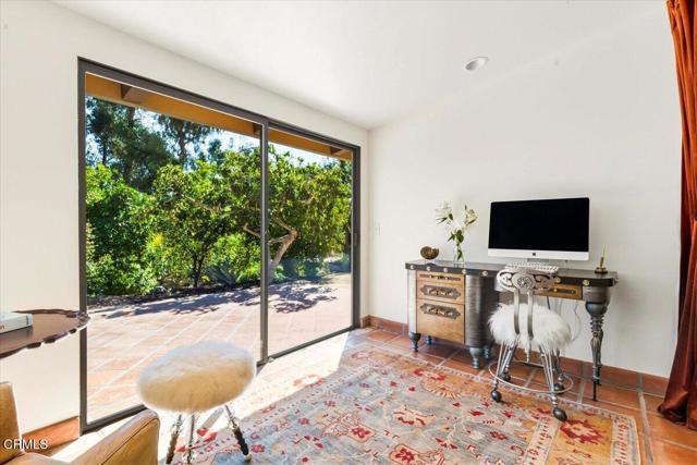 515 Del Oro Drive, Ojai CA: https://media.crmls.org/mediaz/dd3acd51-b101-4648-abbd-b245610fd33e.jpg