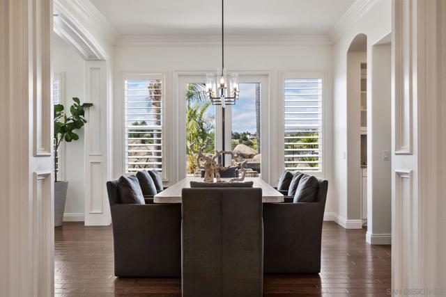 10263 Winecreek Ct, San Diego CA: https://media.crmls.org/mediaz/dd3ae9b2-4c0d-4766-a5fc-69923c6837a5.jpg