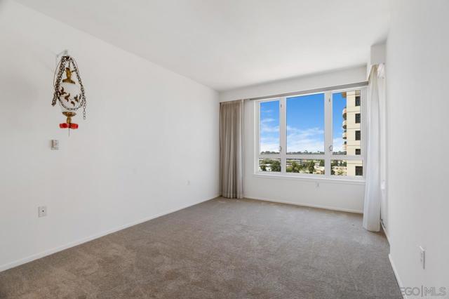 3890 Nobel Drive, San Diego CA: https://media.crmls.org/mediaz/dd3ba20b-0f63-413d-990f-cd185bafffc3.jpg