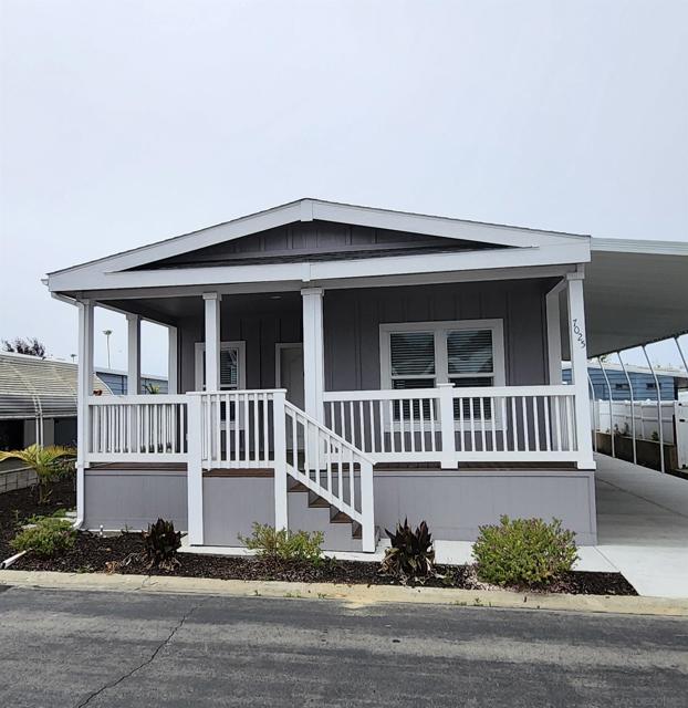 7025 San Bartolo St, Carlsbad CA: https://media.crmls.org/mediaz/dd3d0e99-967e-48ce-b9fd-51fed67b300a.jpg