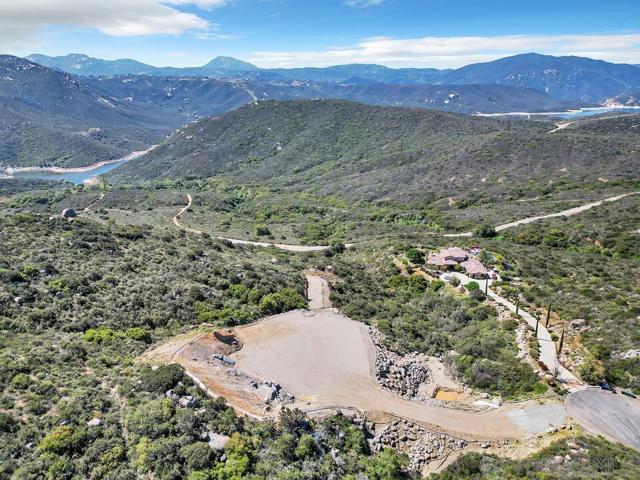 2169 Corte Dorado Espuela, Alpine CA: https://media.crmls.org/mediaz/dd3d844d-55e6-434a-aa7c-49963c0ef34a.jpg