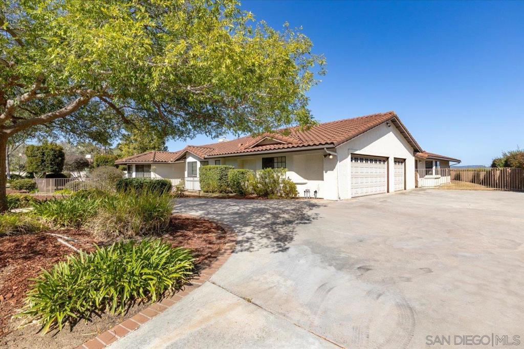 17648 Valle Verde Rd - photo 3