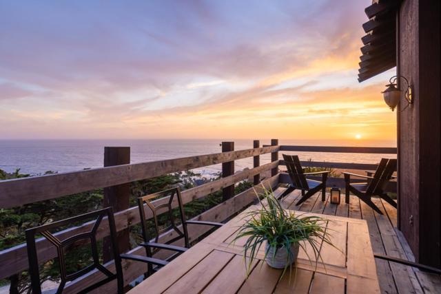 199 Upper Walden Road, Carmel CA: https://media.crmls.org/mediaz/dd409fcd-bb0a-4b2c-8a64-3c9cb7591310.jpg