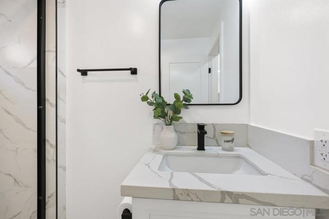 Image 14 of 19 For 3768 Villa Terrace