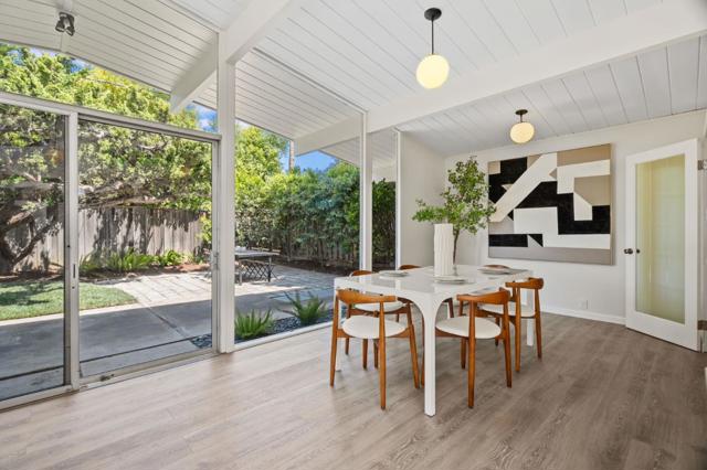 1472 Kingfisher Way, Sunnyvale CA: https://media.crmls.org/mediaz/dd41a99b-36ad-4370-93da-3de0ea12966a.jpg