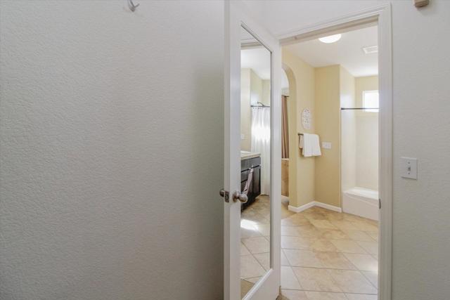 3927 Streamline Street, Sacramento CA: https://media.crmls.org/mediaz/dd421ea4-bd6a-406a-b8f3-e6cbe47071bd.jpg