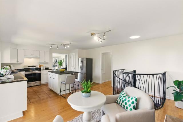 3996 Jefferson Avenue, Redwood City CA: https://media.crmls.org/mediaz/dd42bd61-1fc9-42f3-8667-08a6cd4094c5.jpg