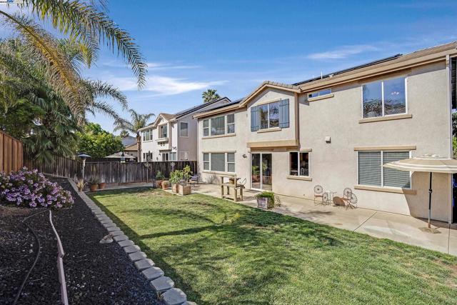 703 Seminole Ct, Discovery Bay CA: https://media.crmls.org/mediaz/dd42d48c-b4de-496b-b04c-295433e293ce.jpg