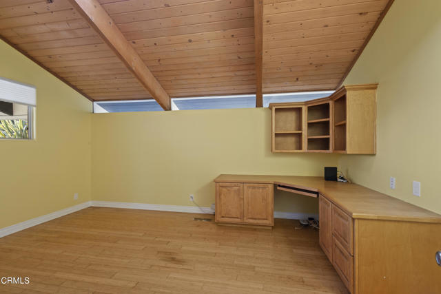 590 Alosta Drive, Camarillo CA: https://media.crmls.org/mediaz/dd43e541-c2be-4f25-a276-7daf072d65c9.jpg