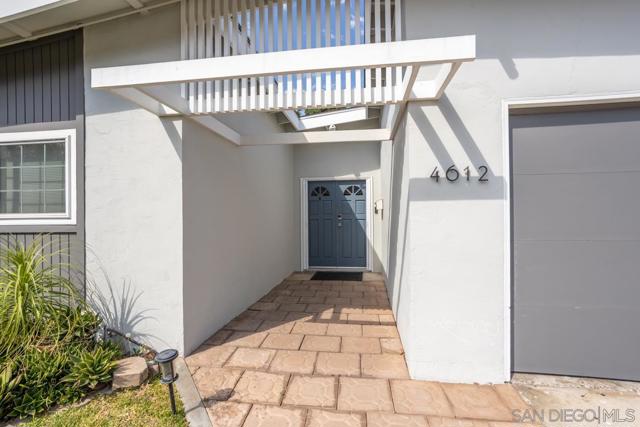 4612 Revillo Way, San Diego CA: https://media.crmls.org/mediaz/dd478c3d-b554-4fb6-8897-27b15bd8e3d3.jpg