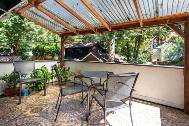 19150 Beardsley Road, Los Gatos CA: https://media.crmls.org/mediaz/dd479c0a-84c3-4ab2-99b6-d5946e93ab24.jpg