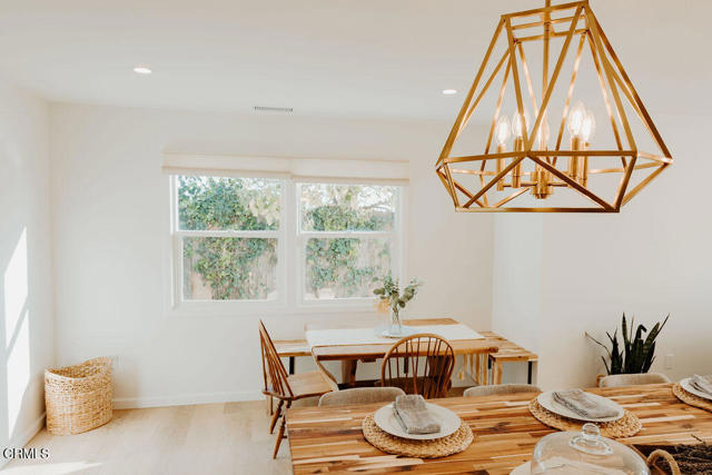Detail Gallery Image 6 of 18 For 2139 Sunridge Dr, Ventura,  CA 93003 - 3 Beds | 2 Baths