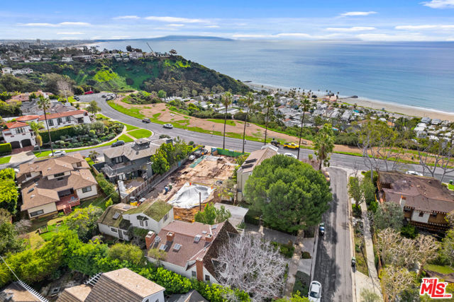 Drew Fenton | 15907 Asilomar Boulevard Pacific Palisades CA | MLS: 7059694
