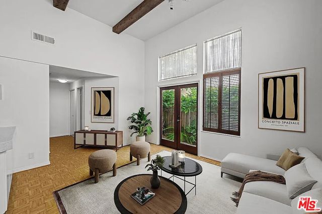1141 17th Street, Santa Monica CA: https://media.crmls.org/mediaz/dd4a842e-bc98-4274-b2ae-006f8d5c3988.jpg