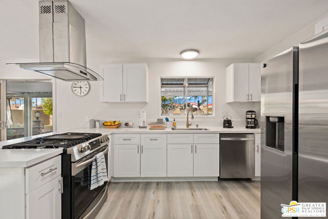 1334 S San Joaquin Drive, Palm Springs CA: https://media.crmls.org/mediaz/dd4a8c9b-8884-4237-8791-4f37a085ee31.jpg