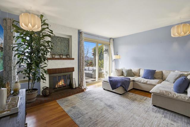 Detail Gallery Image 12 of 33 For 1337 Gary Ln, Escondido,  CA 92026 - 2 Beds | 2/1 Baths