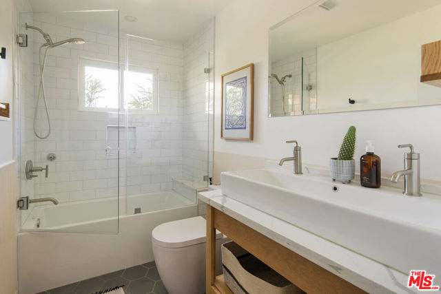 2044 Panamint Drive, Los Angeles CA: https://media.crmls.org/mediaz/dd4c6968-7e74-491c-82ba-437b82b6fb04.jpg
