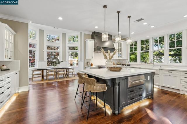 3656 Old Blackhawk Rd, Danville CA: https://media.crmls.org/mediaz/dd4d6f4f-0f3e-4dc9-8ad2-ed08674a6c4f.jpg