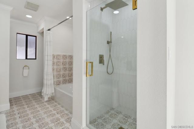 4367 Summit Dr, La Mesa CA: https://media.crmls.org/mediaz/dd4dc52e-ea52-4c69-ab63-a6fddcd17624.jpg