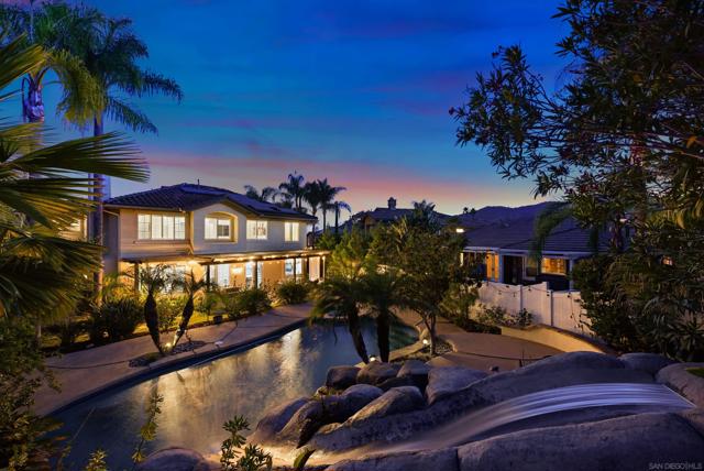 3140 Willow Creek Pl, Escondido CA: https://media.crmls.org/mediaz/dd4dc946-4272-4fe6-820a-e4f234198a81.jpg
