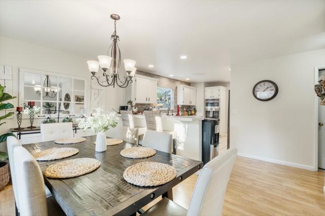 1090 Los Altos Drive, Hollister CA: https://media.crmls.org/mediaz/dd4ddf9b-0e41-4d27-8b2a-9439131a8058.jpg