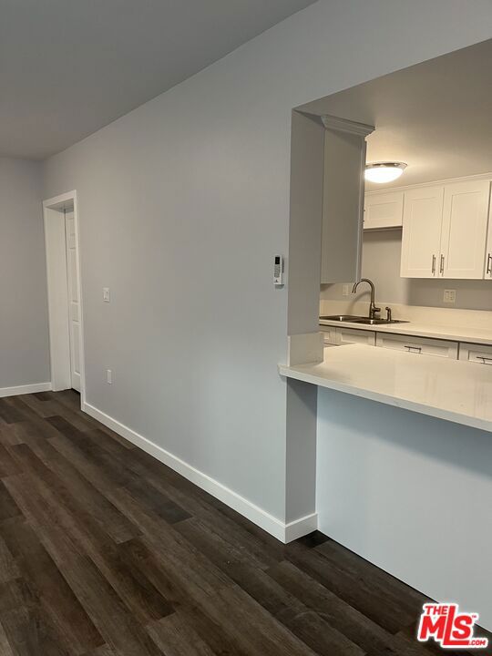 2232 W 24th Street, Los Angeles CA: https://media.crmls.org/mediaz/dd4e9d01-21e5-4fc5-b646-04152865dcff.jpg