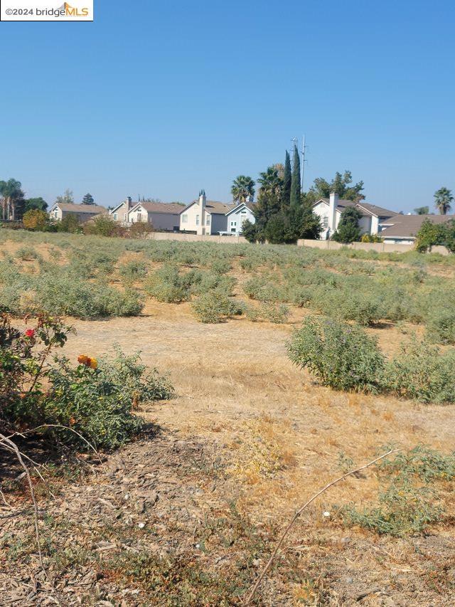 Image 2 of 10 For 0 Macarthur Dr