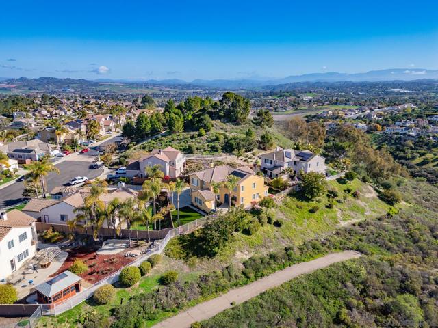 1330 Panorama Ridge Rd, Oceanside CA: https://media.crmls.org/mediaz/dd508c8b-9f93-4242-ad08-0bc687ba08fe.jpg