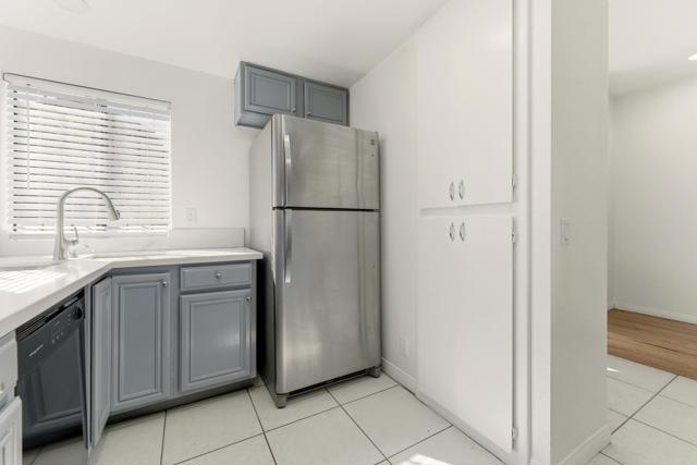 Detail Gallery Image 17 of 32 For 4950 Lantana Dr #6,  San Diego,  CA 92105 - 2 Beds | 2 Baths