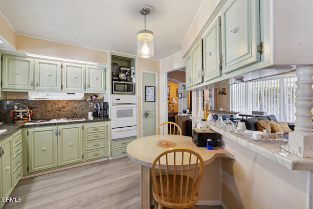 Detail Gallery Image 13 of 27 For 1550 Rory Ln #82,  Simi Valley,  CA 93063 - 3 Beds | 2 Baths