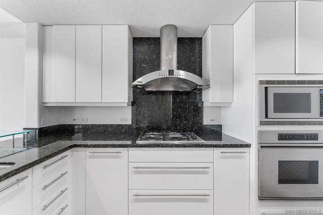 1199 Pacific Hwy, San Diego CA: https://media.crmls.org/mediaz/dd528ab0-aace-47c7-a82a-219e50122222.jpg