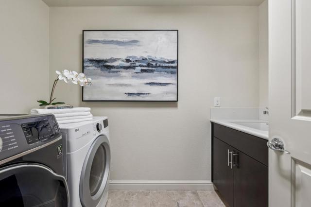 101 Butterweed Lane, Brisbane CA: https://media.crmls.org/mediaz/dd52c224-f60a-445f-84f5-7be7eef69a54.jpg