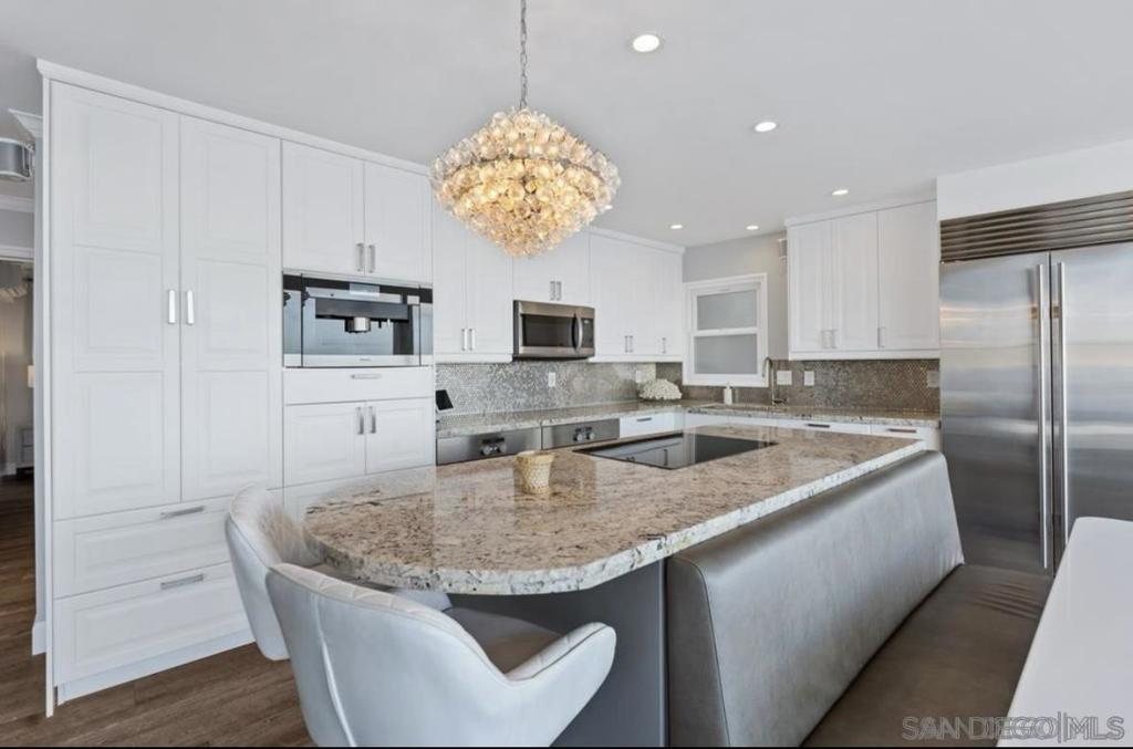 1219 Coast Blvd - photo 8