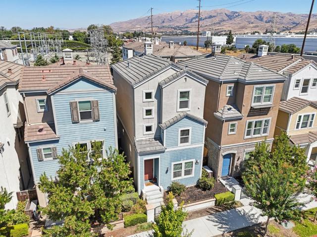 861 Garden Street, Milpitas CA: https://media.crmls.org/mediaz/dd54046a-555f-4ade-8f51-8c3cbe833237.jpg