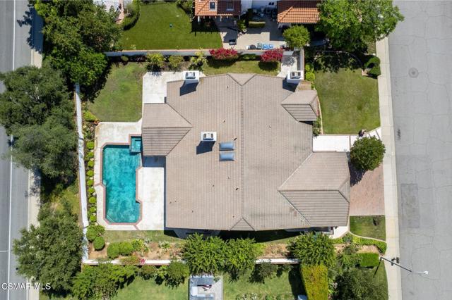 1142 Earlham Court, Oak Park CA: https://media.crmls.org/mediaz/dd540acd-0154-48d7-a65d-a67a0255902a.jpg