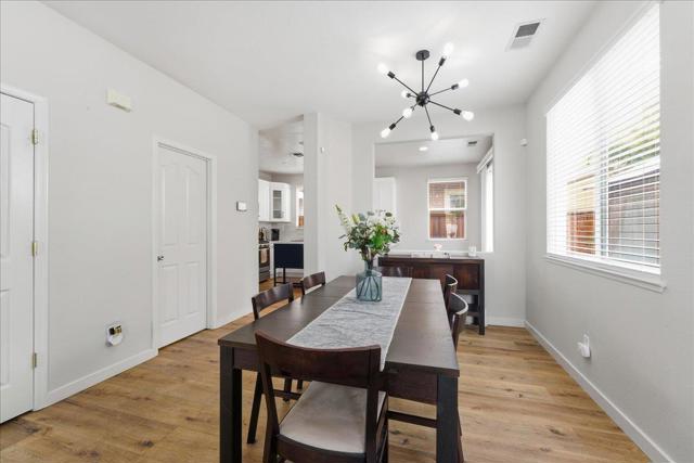 705 Otter Court, Fairfield CA: https://media.crmls.org/mediaz/dd544520-9d1a-4361-b97f-503e410e5ff6.jpg