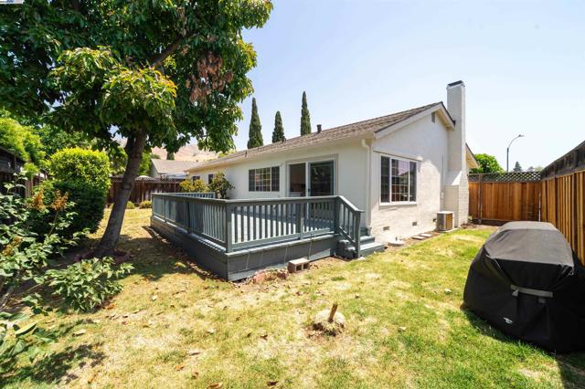 709 Covina Way, Fremont CA: https://media.crmls.org/mediaz/dd54f647-9199-4396-902f-f44ae1cd23d1.jpg