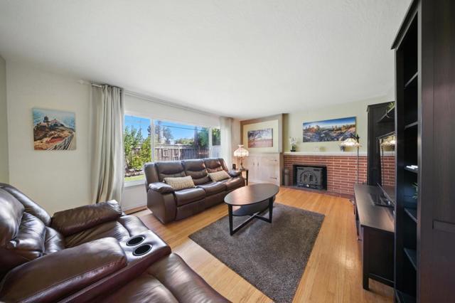 5222 Keystone Drive, Fremont CA: https://media.crmls.org/mediaz/dd557c5b-1af1-47b5-ae1a-e10e9da70049.jpg
