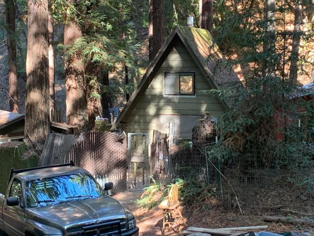 855 LOGANS CRK Road, Boulder Creek CA: https://media.crmls.org/mediaz/dd559d6e-abd0-42cc-90cc-51500e51a174.jpg